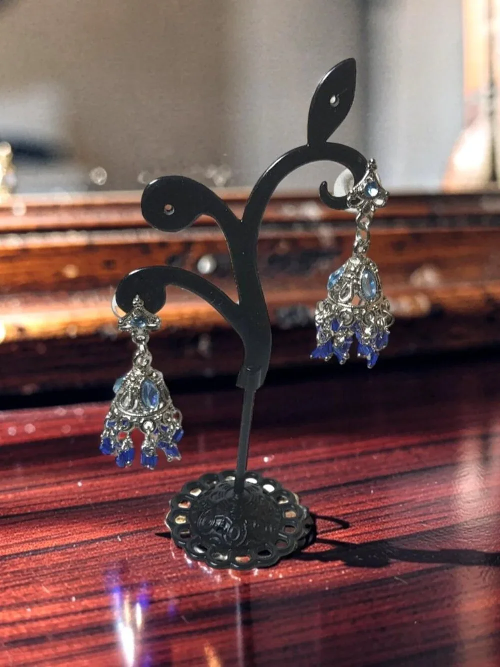 vintage silver tone hombre blues chrystals chandelier dangle earrings